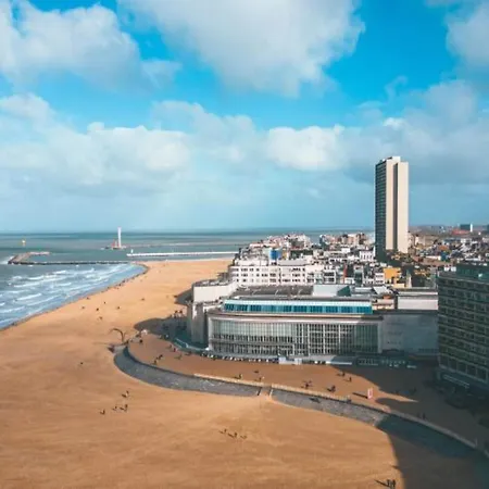 In With Stunning Sea Views 아파트 *