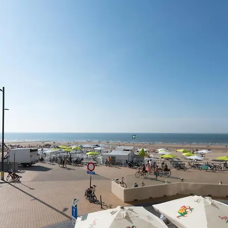 In With Stunning Sea Views * أوستيند