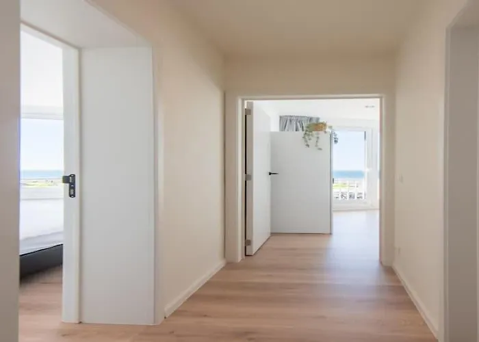 In With Stunning Sea Views Apartamento *